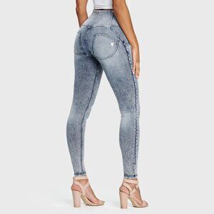 Freddy WR.UP® Denim 3 Button High Waisted Petite Length (XXS)